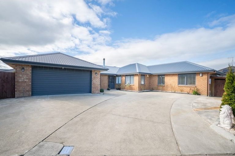 Photo of property in 155 Schnell Drive, Kelvin Grove, Palmerston North, 4414
