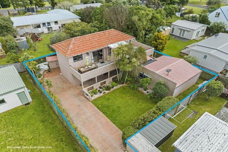 Photo of property in 215b Given Avenue, Whangamata, 3620