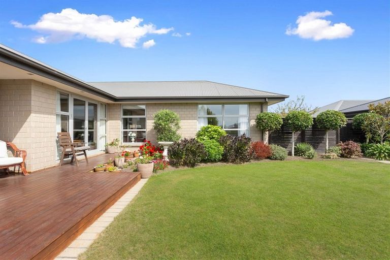 Photo of property in 7 Seaward Street, Pegasus, 7612