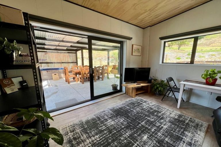 Photo of property in 33 Grahamtown Road, Onerahi, Whangarei, 0174