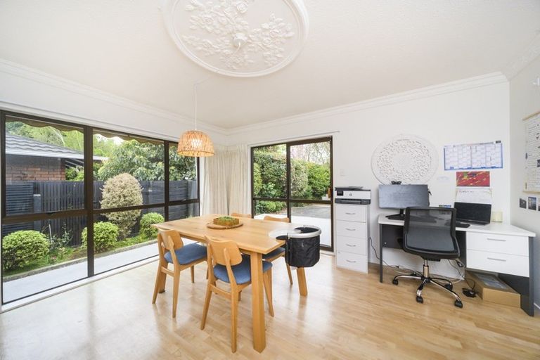 Photo of property in 104 Waterloo Crescent, Hokowhitu, Palmerston North, 4410