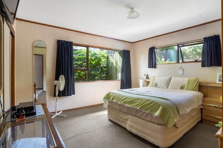 Photo of property in 33 Marriott Road, Pakuranga, Auckland, 2010