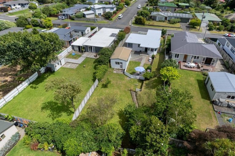 Photo of property in 36 Gray Avenue, Paraparaumu Beach, Paraparaumu, 5032