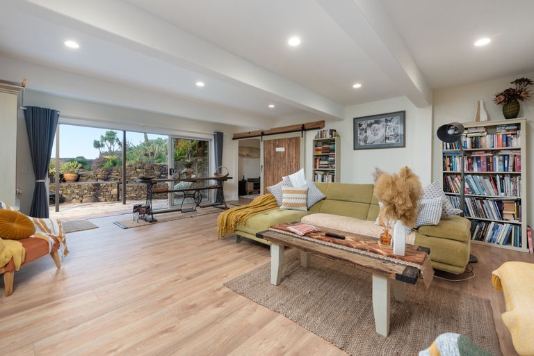 Photo of property in 3 Pamir Place, Welcome Bay, Tauranga, 3112