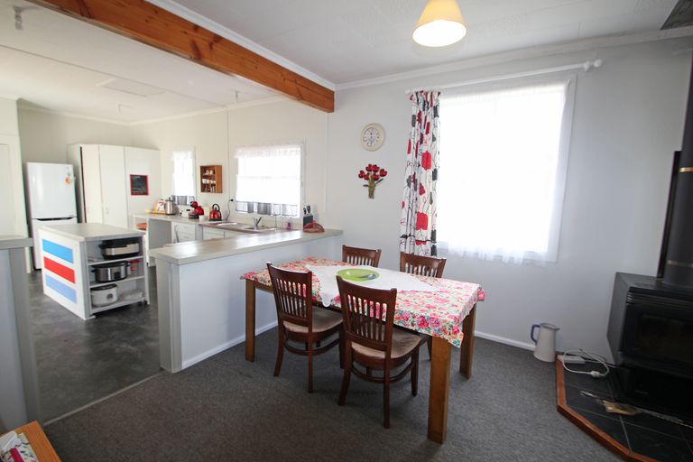 Photo of property in 18 Lynn Street, Oamaru North, Oamaru, 9400