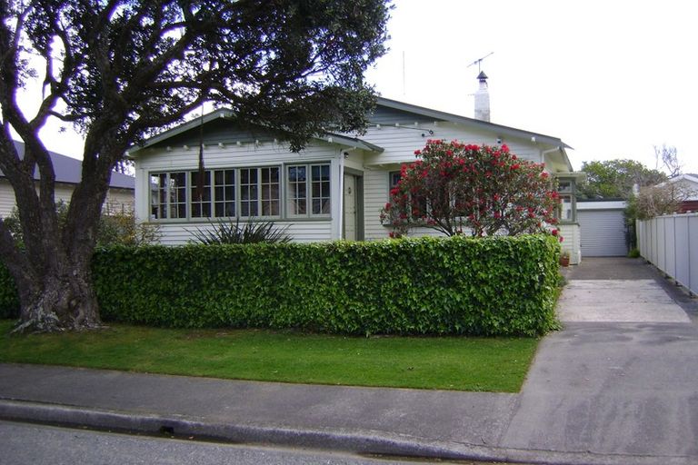 Photo of property in 11 Brook Street, Waiwhetu, Lower Hutt, 5010
