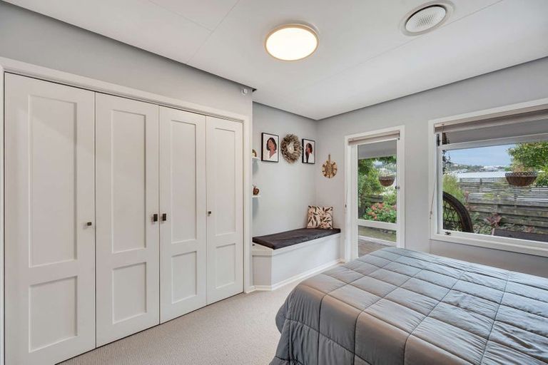 Photo of property in 42 Church Road, Taradale, Napier, 4112