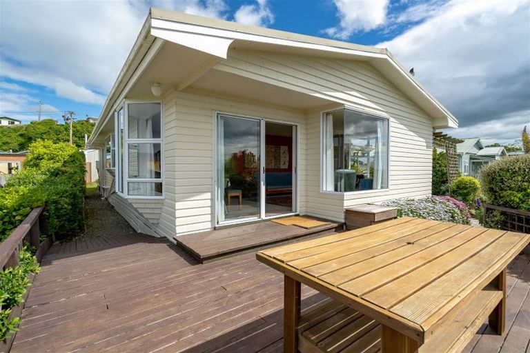 Photo of property in 78 Esplanade, Kaka Point, 9271