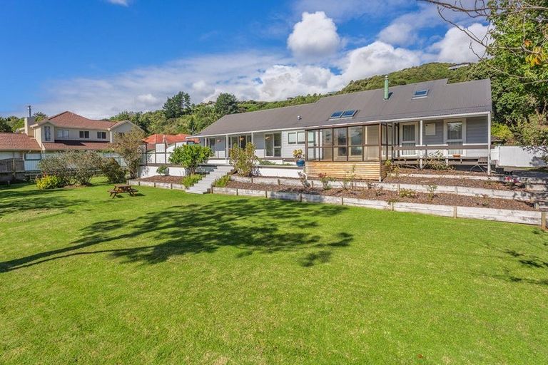 Photo of property in 175 Raumati Road, Raumati Beach, Paraparaumu, 5032
