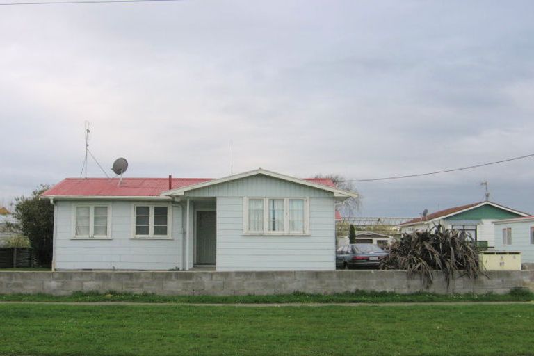 Photo of property in 47c Cook Street, Foxton, 4814