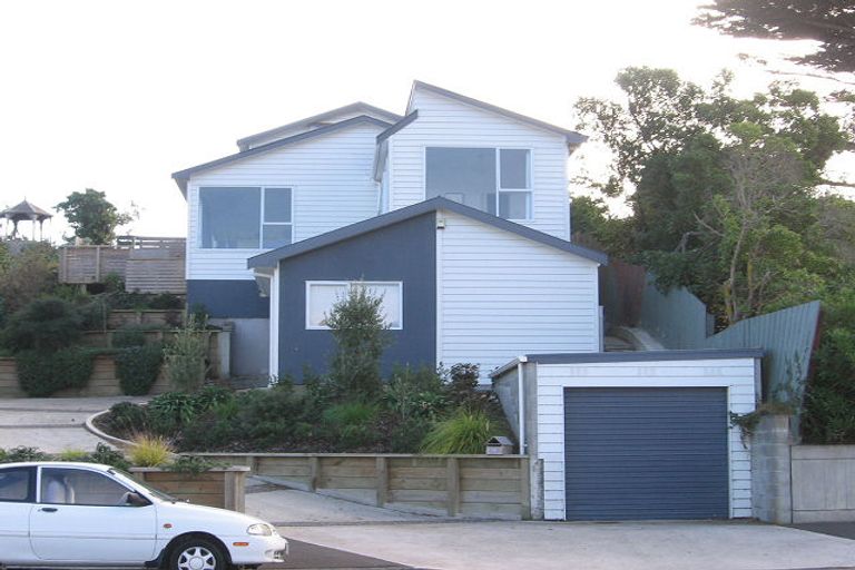 Photo of property in 16 Beach Road, Plimmerton, Porirua, 5026