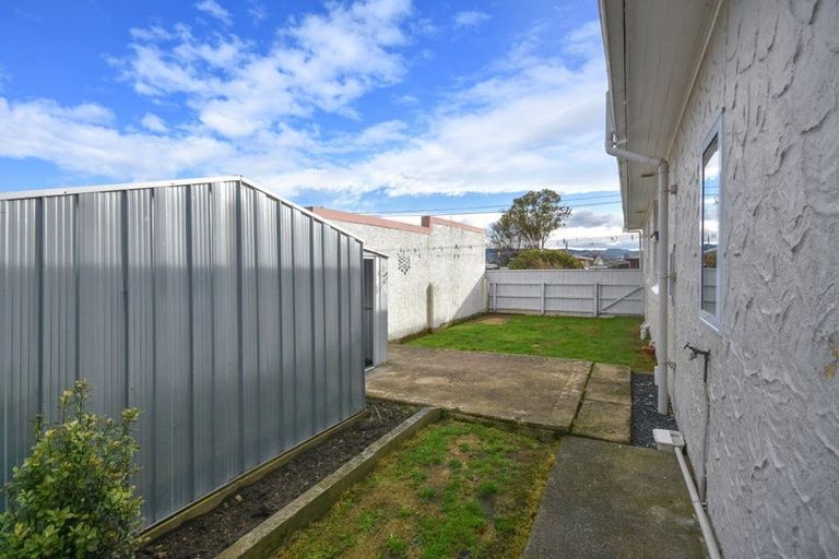 Photo of property in 12 Severn Street, Green Island, Dunedin, 9018