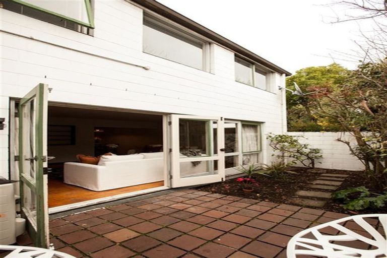 Photo of property in 2/16 Rossall Street, Merivale, Christchurch, 8014