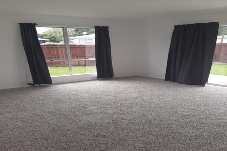 Photo of property in 38 Strathmore Avenue, Levin, 5510