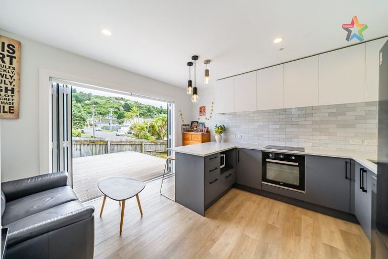 Photo of property in 14 Young Grove, Stokes Valley, Lower Hutt, 5019