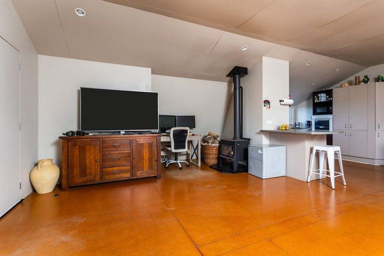 Photo of property in 38b Pipitiwai Drive, Helensville, Kaukapakapa, 0871