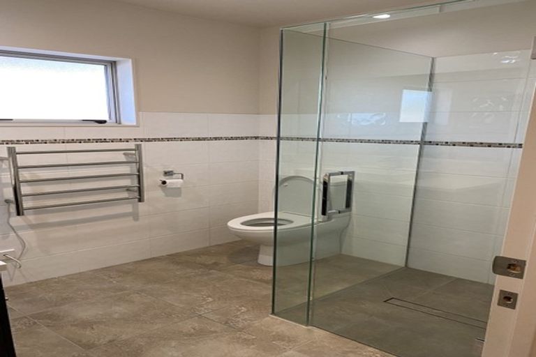 Photo of property in 1/23 Hattaway Avenue, Bucklands Beach, Auckland, 2012