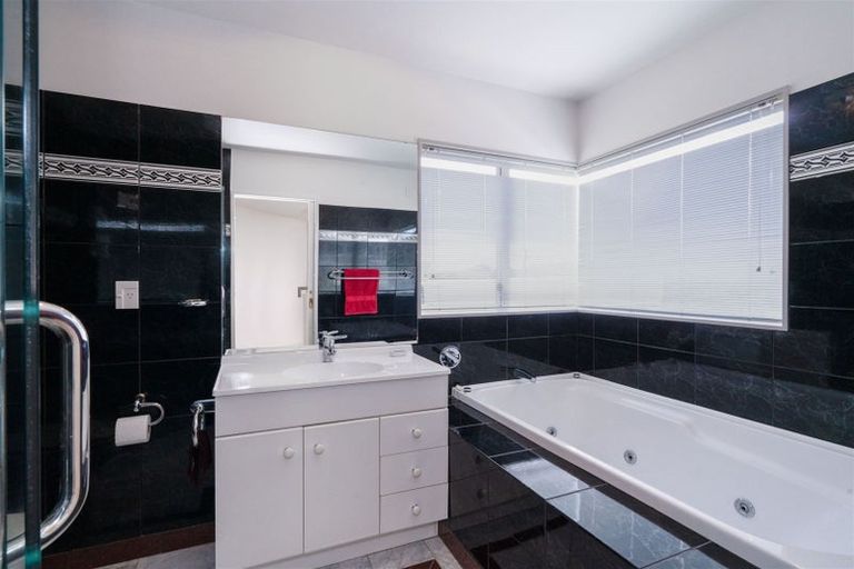 Photo of property in 99b Manly Street, Paraparaumu Beach, Paraparaumu, 5032