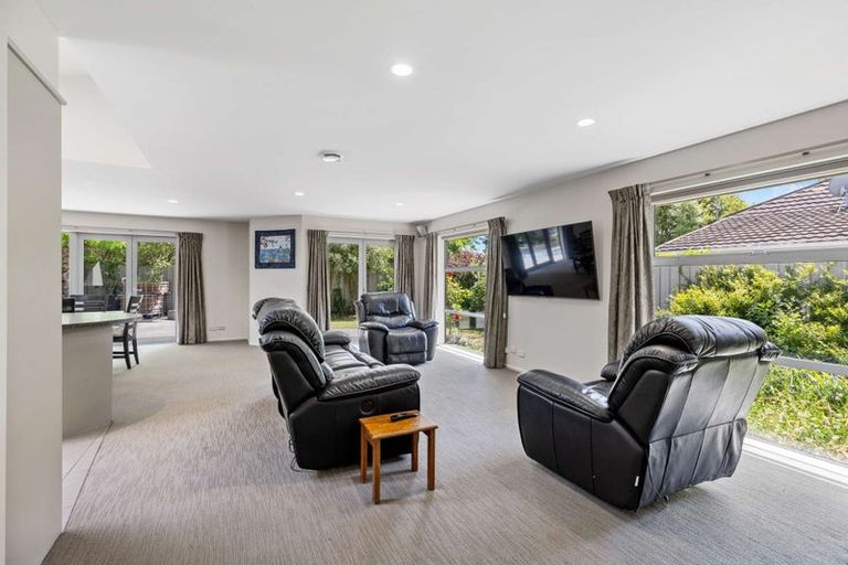 Photo of property in 671a Main Road North, Belfast, Christchurch, 8051