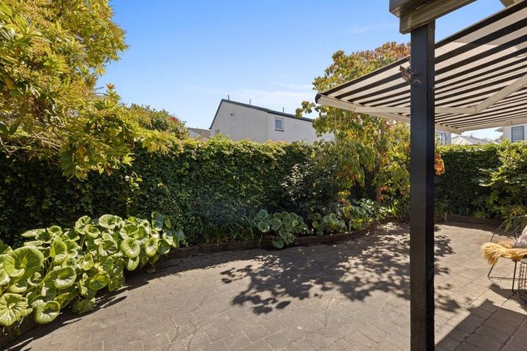 Photo of property in 3/93 Aikmans Road, Merivale, Christchurch, 8014