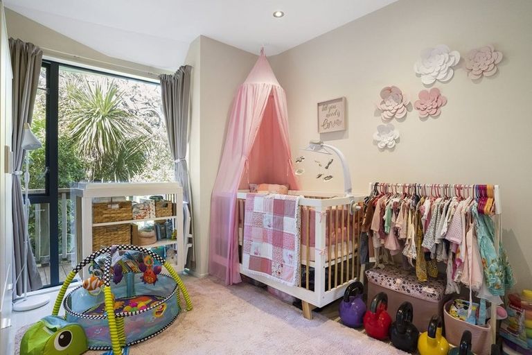 Photo of property in 38 Gilletta Road, Mount Roskill, Auckland, 1041