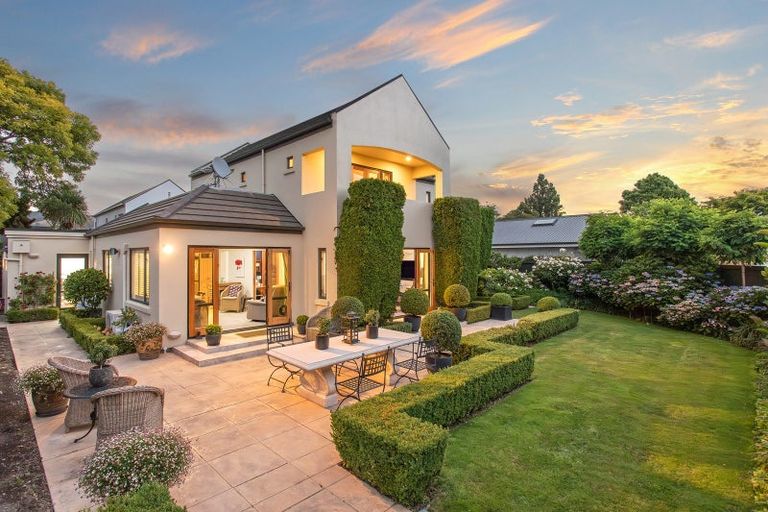 Photo of property in 9 Buxton Terrace, Saint Martins, Christchurch, 8022