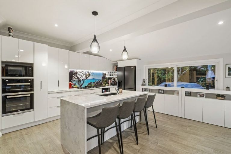 Photo of property in 31a Rewi Street, Torbay, Auckland, 0630