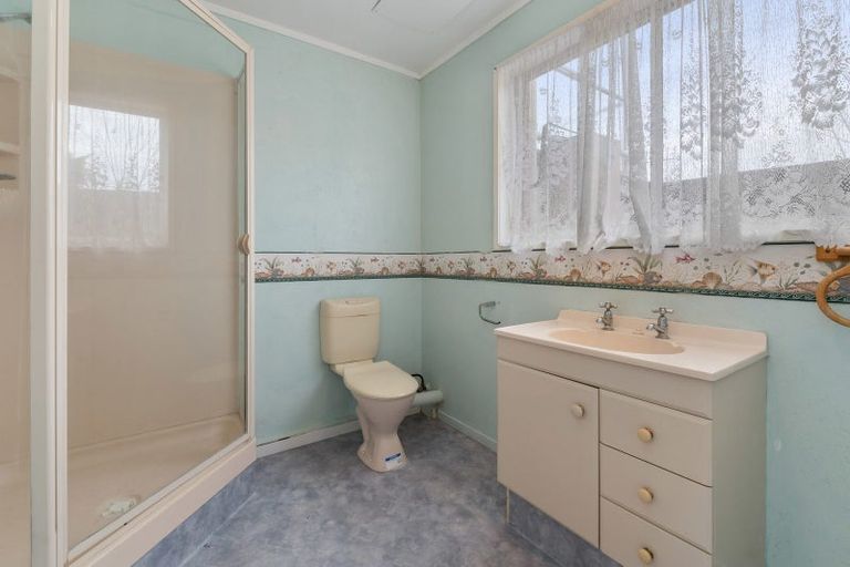 Photo of property in 5 Rameses Place, Pomare, Rotorua, 3015