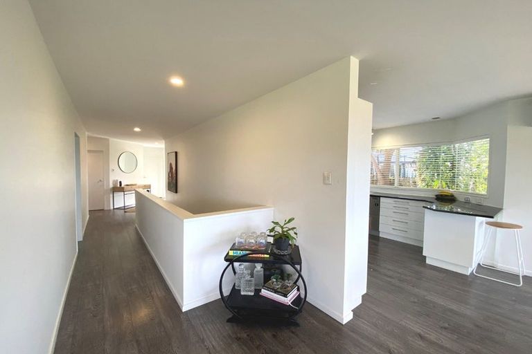 Photo of property in 76a Wade River Road, Stanmore Bay, Whangaparaoa, 0932