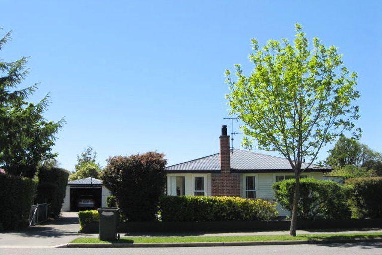 Photo of property in 210 West Belt, Rangiora, 7400