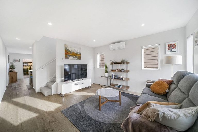 Photo of property in 41 Divide Loop, Takanini, 2112