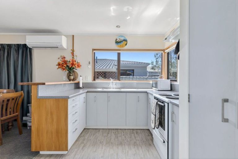 Photo of property in 2/22 Parkers Road, Tahunanui, Nelson, 7011