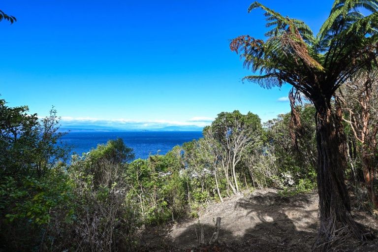 Photo of property in 45 Whakamoenga Point, Acacia Bay, Taupo, 3385