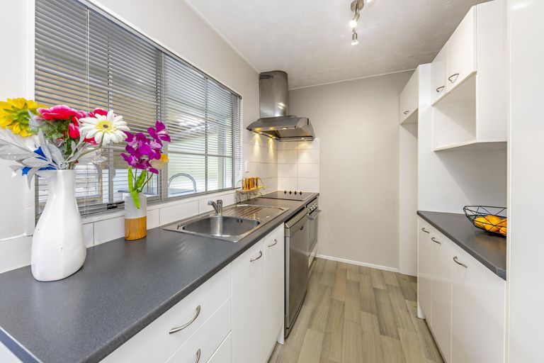 Photo of property in 3/63 Kenderdine Road, Papatoetoe, Auckland, 2025