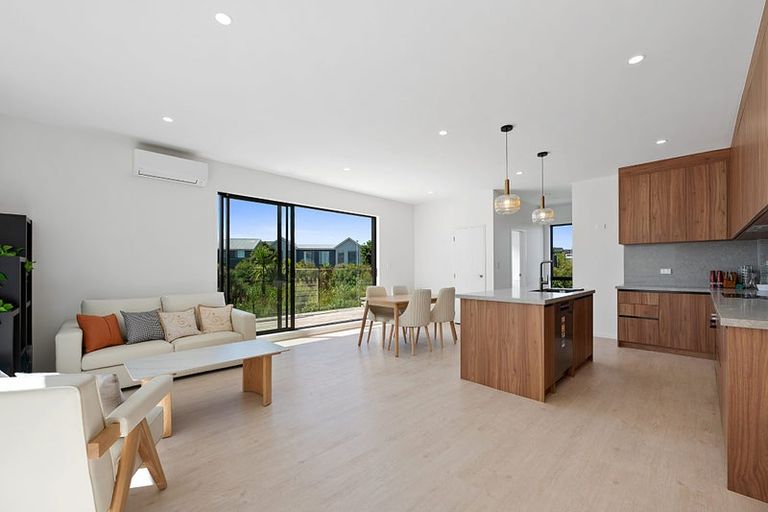 Photo of property in 91 Joshua Carder Drive, Hobsonville, Auckland, 0616