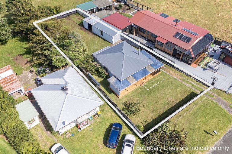 Photo of property in 5 Julian Road, Warea, New Plymouth, 4381