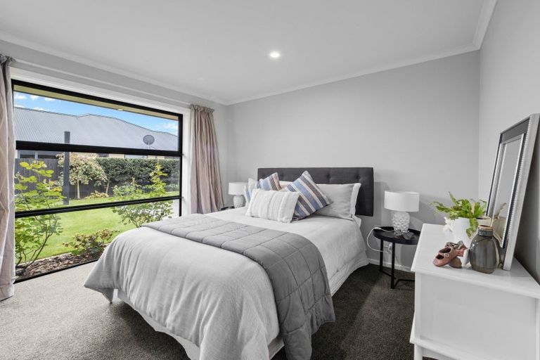 Photo of property in 5 Whiteoak Grove, Tinwald, Ashburton, 7700