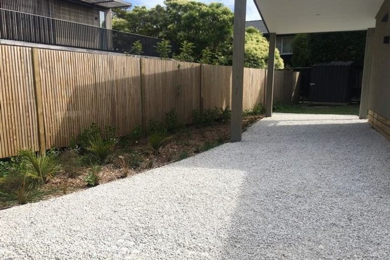 Photo of property in 6a Riviera Place, Hauraki, Auckland, 0622