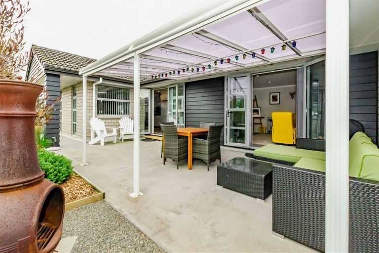 Photo of property in 14 Pearson Place, Paraparaumu, 5032