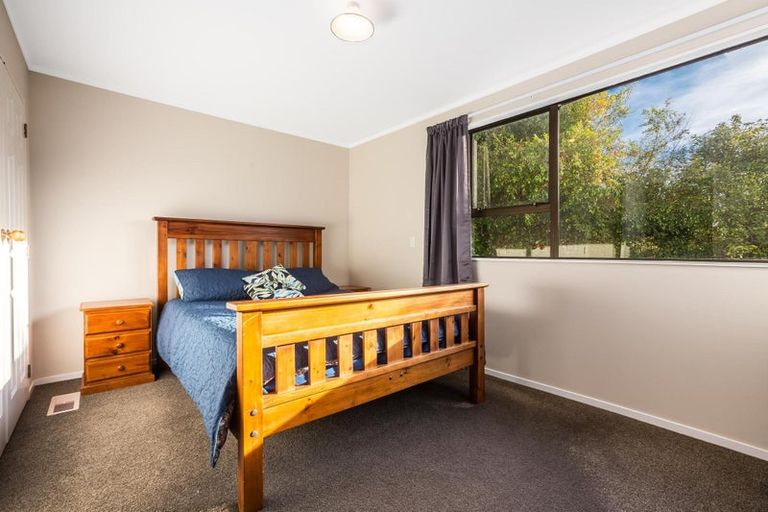 Photo of property in 8 Eclipse Lane, Whitby, Porirua, 5024