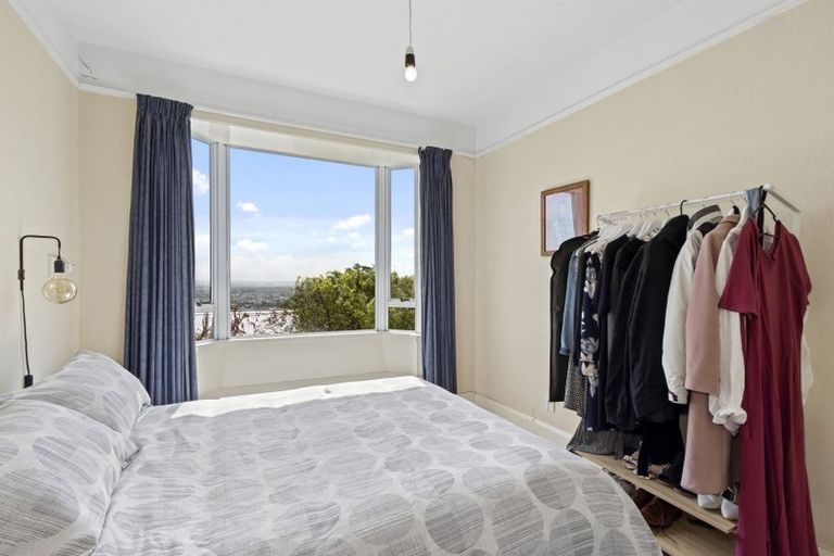 Photo of property in 19 Macmillan Avenue, Cashmere, Christchurch, 8022