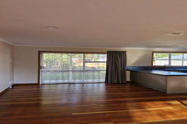 Photo of property in 35 Budleigh Street, Frankleigh Park, New Plymouth, 4310