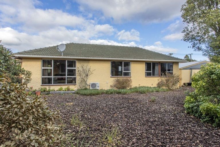 Photo of property in 244 Lake Terrace Road, Shirley, Christchurch, 8061