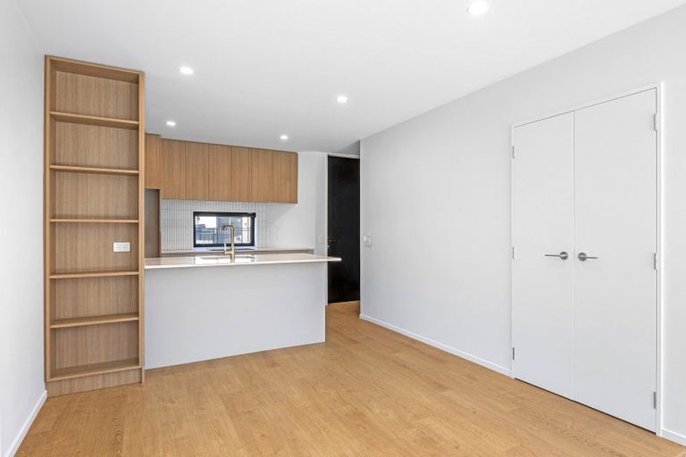 Photo of property in 5/90 Holly Road, St Albans, Christchurch, 8014