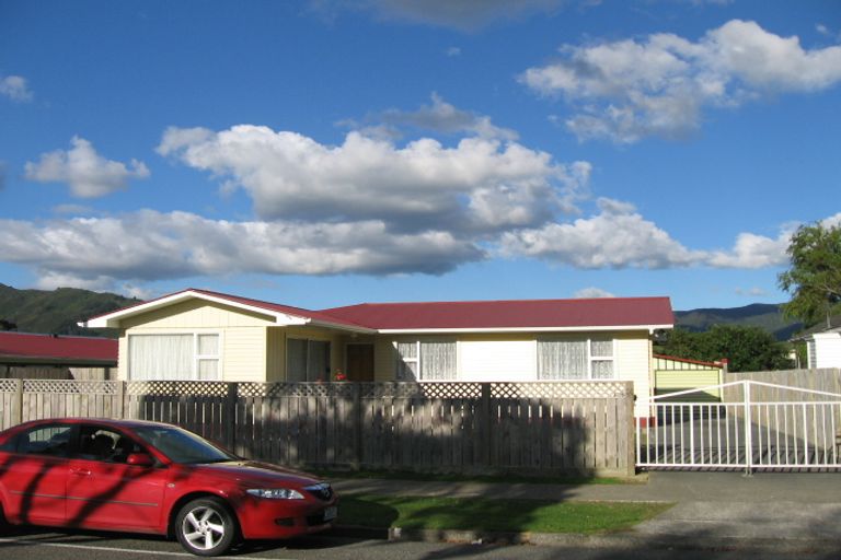 Photo of property in 36 Parkway, Wainuiomata, Lower Hutt, 5014