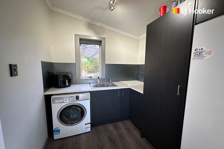 Photo of property in 307 Main South Road, Green Island, Dunedin, 9018