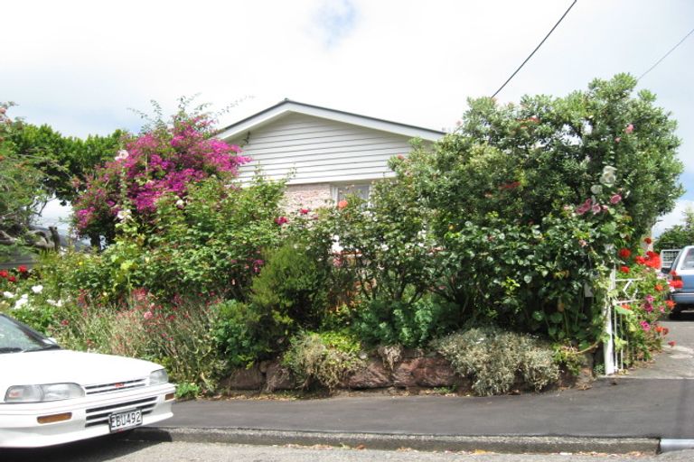 Photo of property in 21 Ripon Street, Lyttelton, 8082
