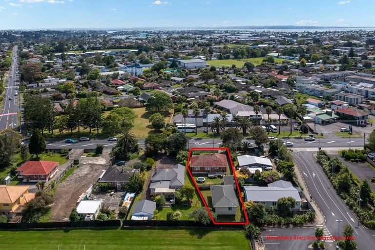 Photo of property in 78a Swanson Road, Henderson, Auckland, 0610