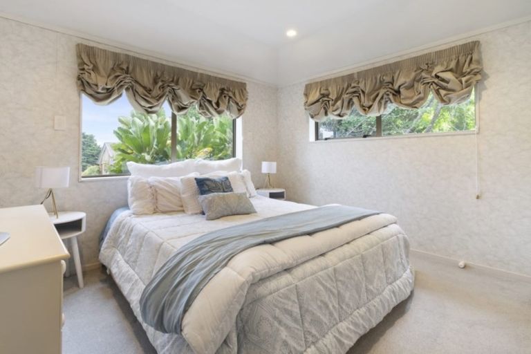 Photo of property in 65 Charles Prevost Drive, The Gardens, Auckland, 2105