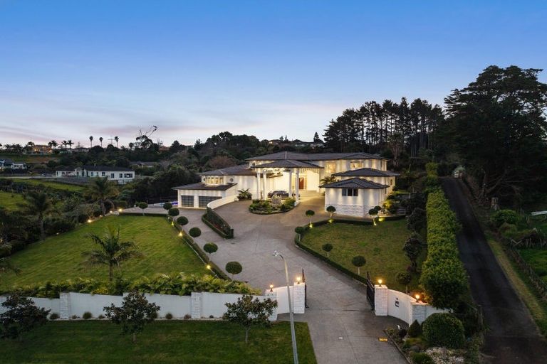 Photo of property in 116 Polo Prince Drive, Alfriston, Auckland, 2105